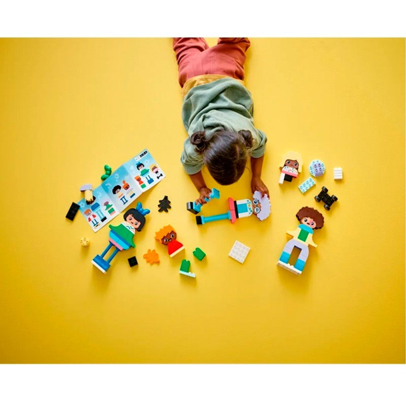 LEGO Buildable People With Big Emotions 10423