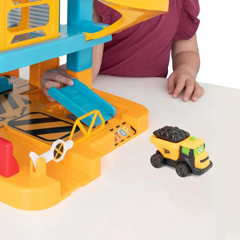 My First JCB - Garage With Crane And Vehicle