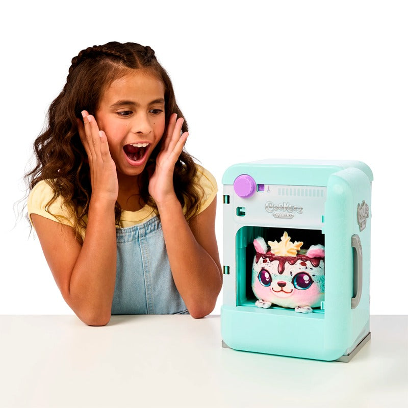 Cookeez Makery Freezy Cakez Refrigerator Playset Series 2