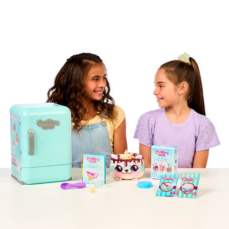 Cookeez Makery Freezy Cakez Refrigerator Playset Series 2