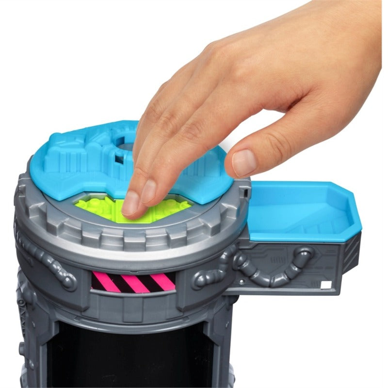 Mr Beast Lab - Mutation Chamber Iconic Panther Figure