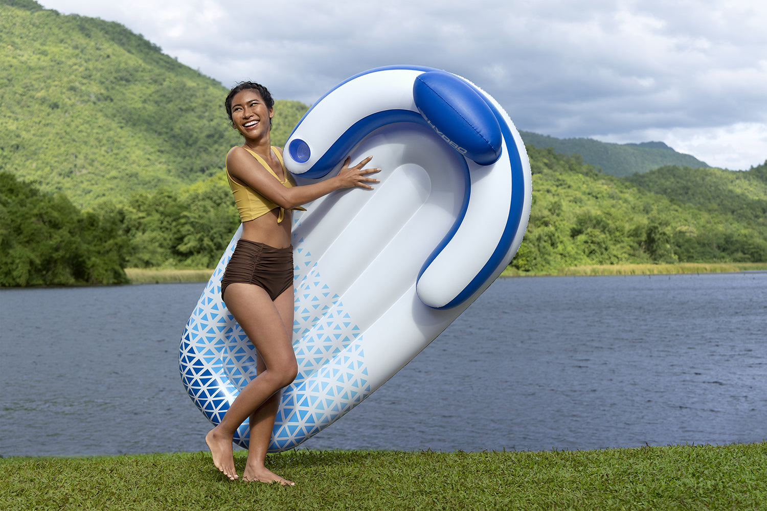 Hydro-Force™   75" x 42"/1.91m x 1.07m Indigo Wave Lounge