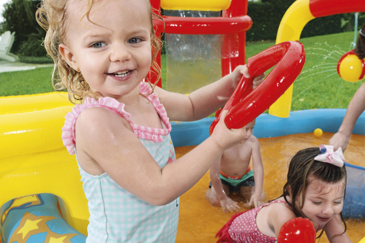 Bestway®  14'3" x 7' x 46"/4.35m x 2.13m x 1.17m Lil' Champ Play Center