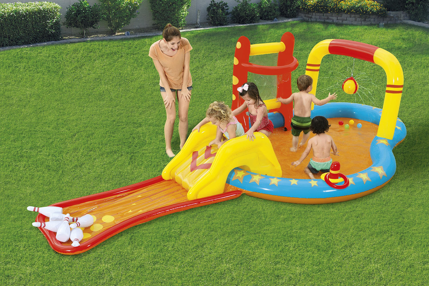 Bestway®  14'3" x 7' x 46"/4.35m x 2.13m x 1.17m Lil' Champ Play Center