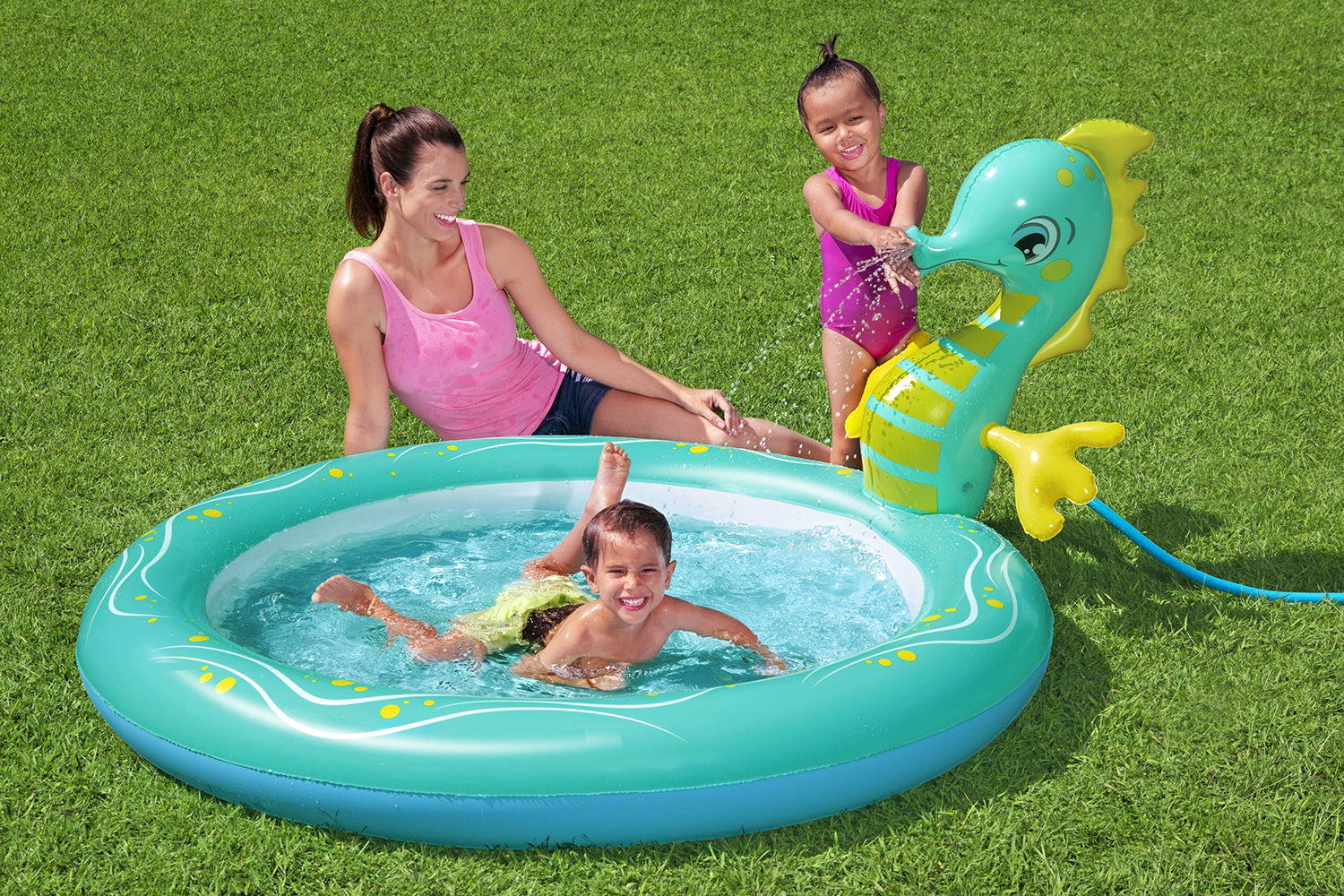 Bestway®  6′2" x 63" x 34"/1.88m x 1.60m x 86cm Seahorse Sprinkler Pool