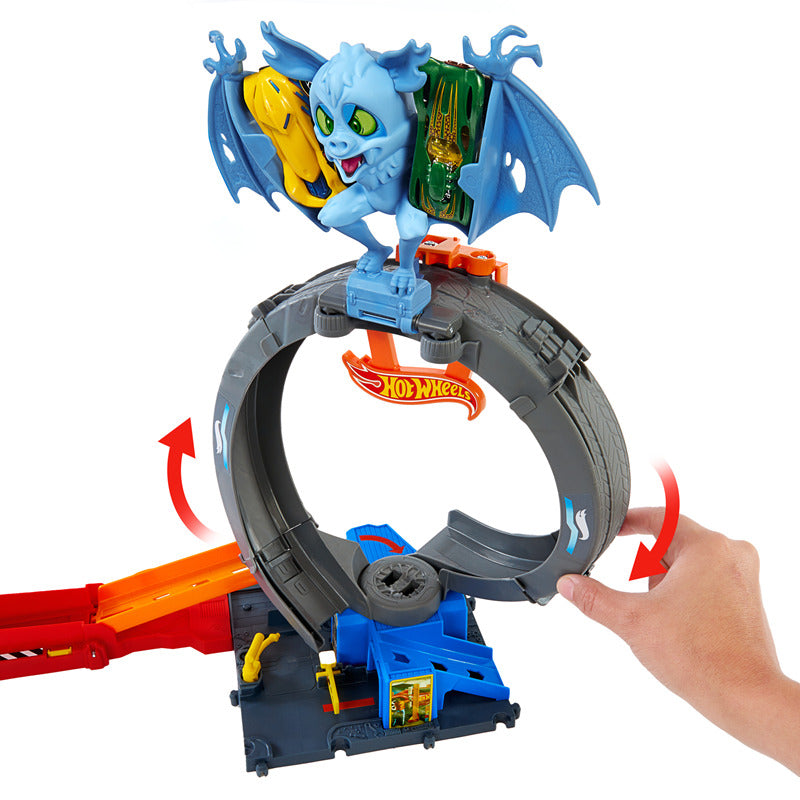 Hot Wheels City Bat Loop Attack