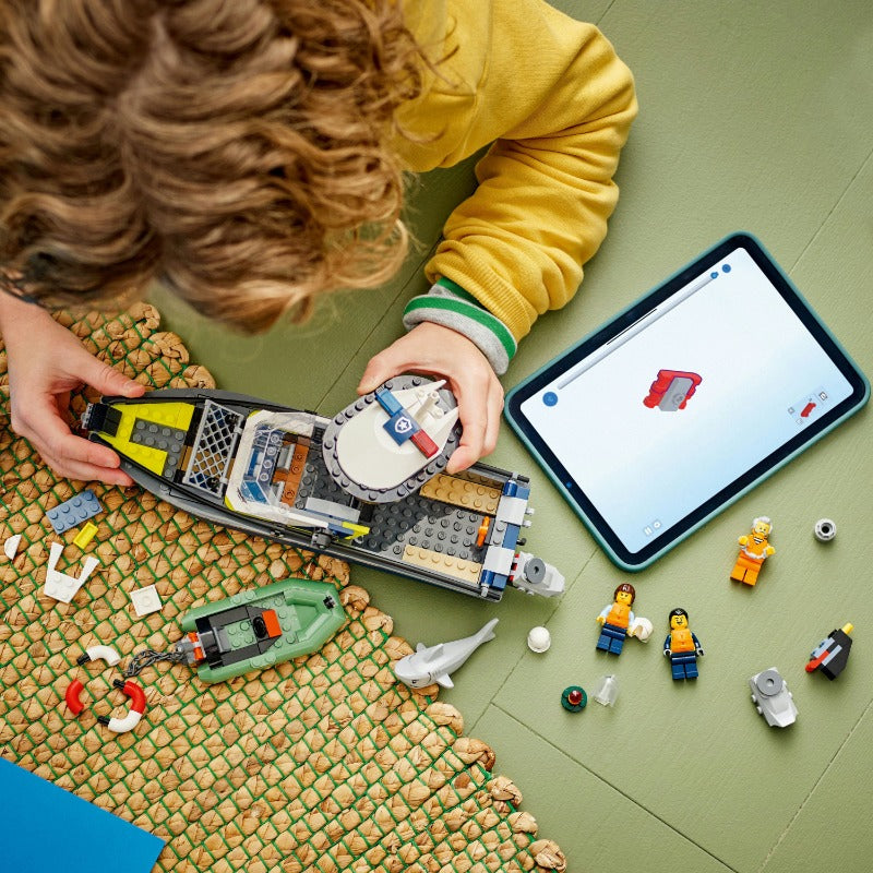 LEGO City Police Boat Chase 60456