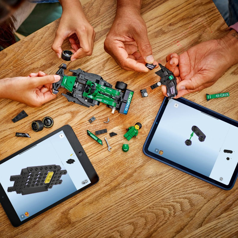 LEGO - 77245 Aston Martin Aramco F1 AMR24 Race Car