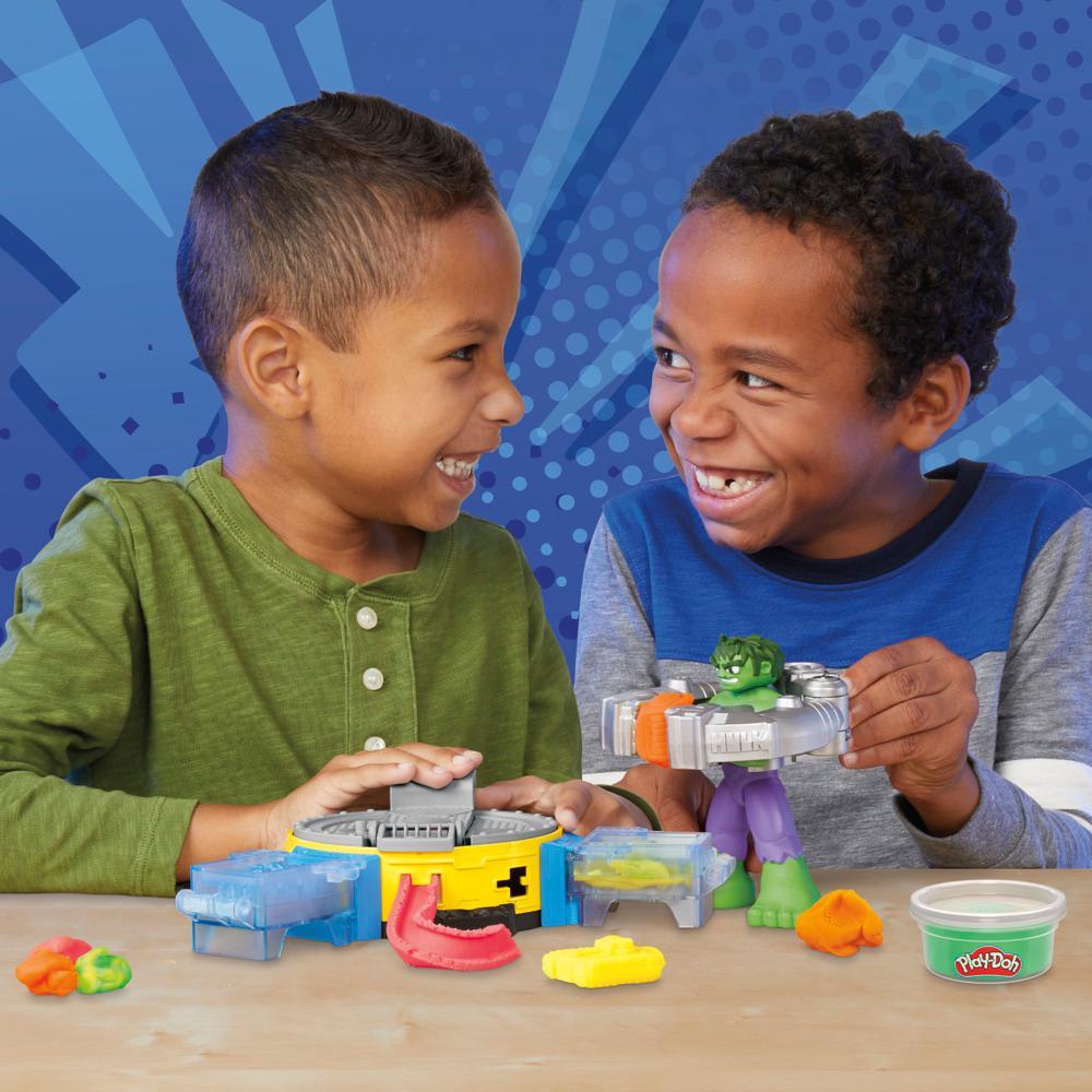 Play-Doh Marvel Hulk Smash & Squish Playset with Hulk Action Figure