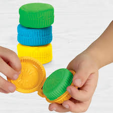 PLAY DOH DISNEY JR ON THE GO GARAGE PLAYSET